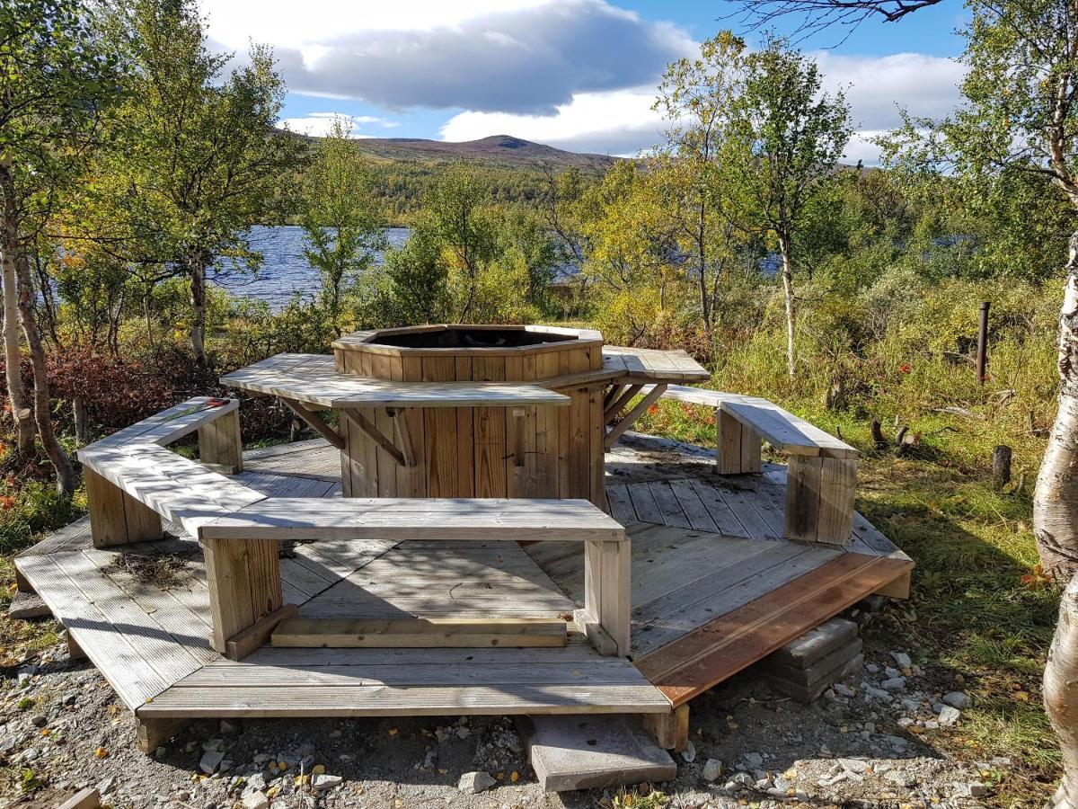 Fjallnaes Camping & Lodges Ostra Malmagen Екстер'єр фото