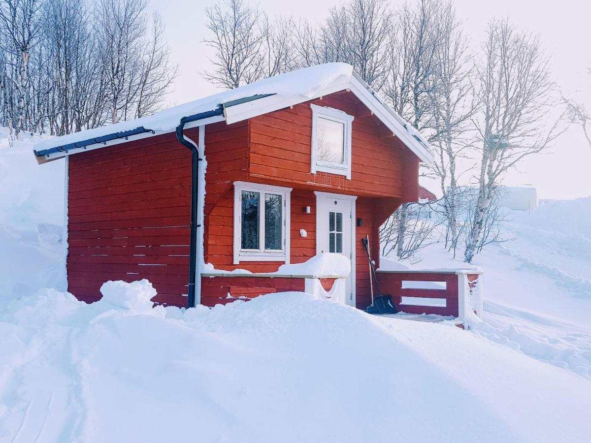 Fjallnaes Camping & Lodges Ostra Malmagen Екстер'єр фото