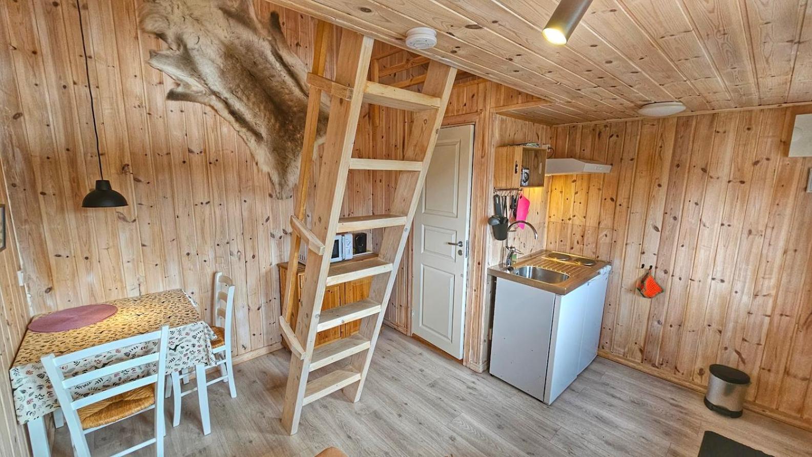 Fjallnaes Camping & Lodges Ostra Malmagen Екстер'єр фото